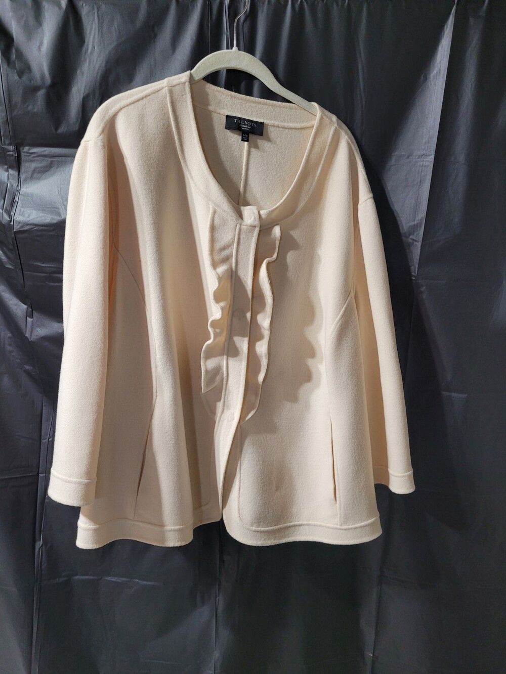 Talbots Wool Blend Ruffled Ivory Jacket Snap Front  Sz 24w